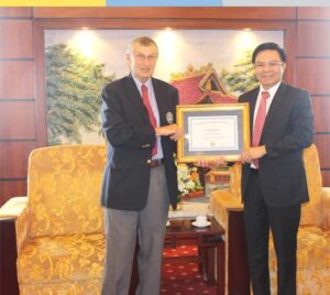 Thạc sỹ Lê Mạnh Hùng - phó Tổng Giám Đốc Tập đoàn Dầu khí.